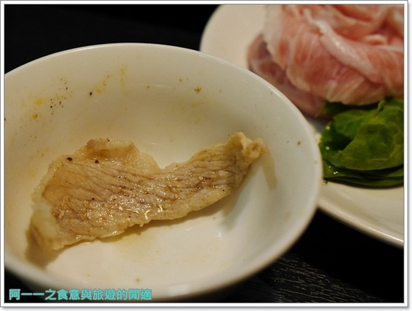 紅九九個人式麻辣鍋(原禎記館):台北東區美食 紅九九個人麻辣鍋 天麻竹笙雞~一人也能享受美味養生火鍋