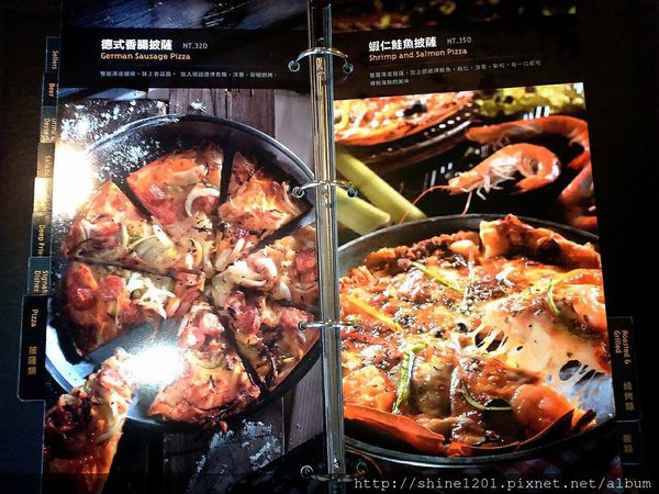 【新莊金色三麥】新莊晶冠廣場提供新莊五股聚餐新選擇 (手機拍攝)