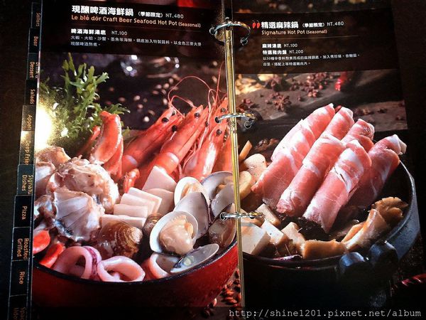 【新莊金色三麥】新莊晶冠廣場提供新莊五股聚餐新選擇 (手機拍攝)