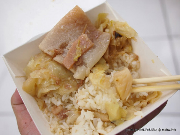 正老店阿美高麗菜飯:【食記】彰化正老店阿美高麗菜飯.筒仔米糕@北斗 : 肉燥飯+高麗菜+豬皮,在地人都愛這個嗎?我怕怕啦><