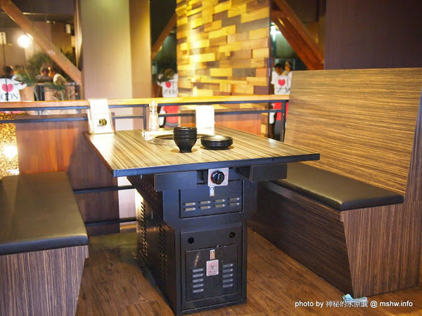 日月燒烤：【食記】台中日月燒烤@西區草悟道捷運BRT科博館 : 燒烤吃到飽~最美味的是炸物!!美玉白醬酥雞最高~~