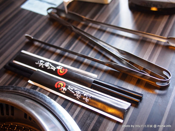 日月燒烤：【食記】台中日月燒烤@西區草悟道捷運BRT科博館 : 燒烤吃到飽~最美味的是炸物!!美玉白醬酥雞最高~~