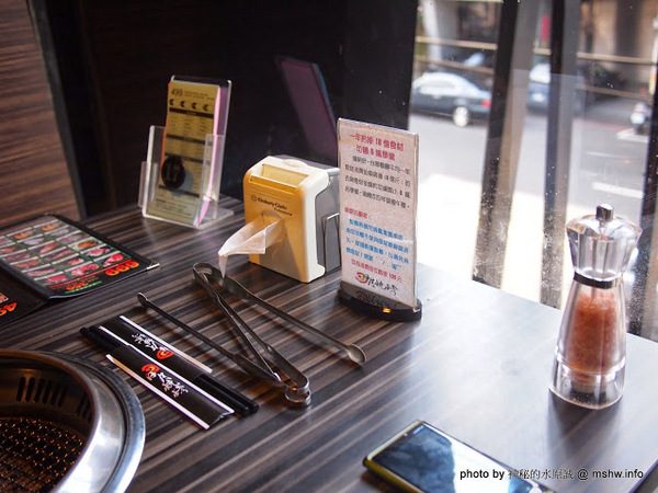 日月燒烤：【食記】台中日月燒烤@西區草悟道捷運BRT科博館 : 燒烤吃到飽~最美味的是炸物!!美玉白醬酥雞最高~~