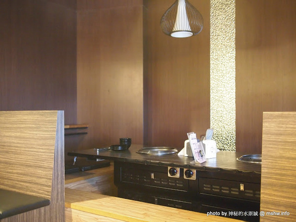 日月燒烤：【食記】台中日月燒烤@西區草悟道捷運BRT科博館 : 燒烤吃到飽~最美味的是炸物!!美玉白醬酥雞最高~~