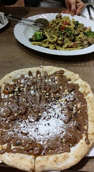 PIZZERIA OGGI(敦南店):(胖樺食記)信義安和PIZZERIA OGGI正統口味皮Q餡多正統義大利披薩讓人流連忘返。