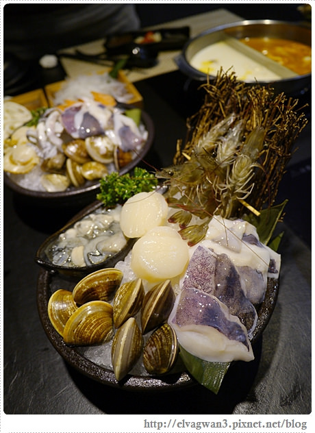 台北-捷運行天宮站-火鍋-極禾鍋物-火鍋推薦-冬天吃鍋-農安街-鴛鴦鍋-海陸鍋-霜降牛-海鮮-活跳蝦-牛奶鍋-涮涮鍋-個人鍋-17-746-1