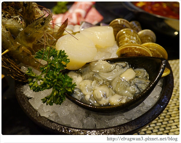 台北-捷運行天宮站-火鍋-極禾鍋物-火鍋推薦-冬天吃鍋-農安街-鴛鴦鍋-海陸鍋-霜降牛-海鮮-活跳蝦-牛奶鍋-涮涮鍋-個人鍋-19-725-1