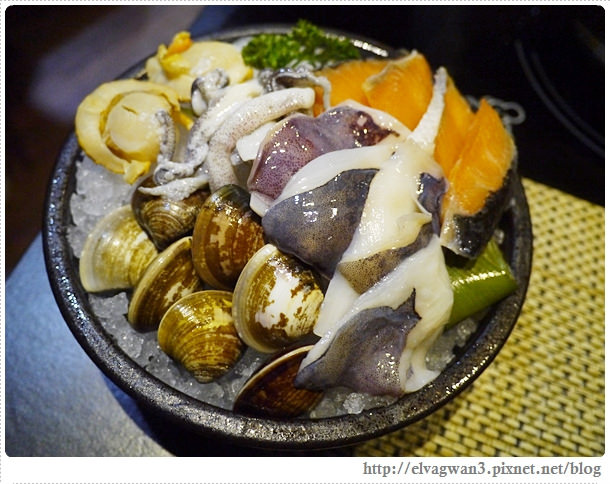 台北-捷運行天宮站-火鍋-極禾鍋物-火鍋推薦-冬天吃鍋-農安街-鴛鴦鍋-海陸鍋-霜降牛-海鮮-活跳蝦-牛奶鍋-涮涮鍋-個人鍋-23-706-1