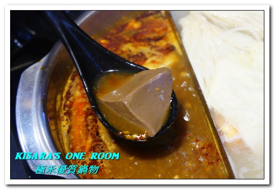 極禾優質鍋物：行天宮火鍋．麻辣加昆布鍋vs海鮮加牛奶鍋的究極選擇──極禾 優質鍋物