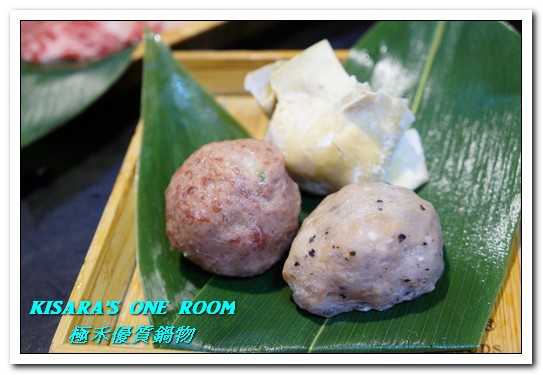 極禾優質鍋物：行天宮火鍋．麻辣加昆布鍋vs海鮮加牛奶鍋的究極選擇──極禾 優質鍋物