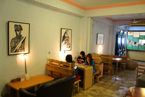 泡卡芙 Puff Cafe'：[台南]老屋X早午餐X酒吧 泡卡芙 Puff Cafe'