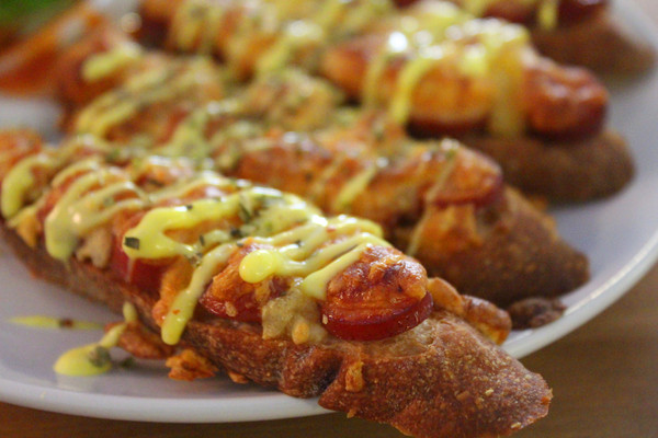 泡卡芙 Puff Cafe'：[台南]老屋X早午餐X酒吧 泡卡芙 Puff Cafe'