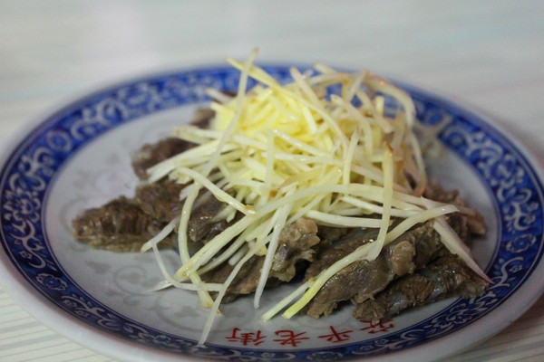 安平無名牛肉湯：[台南]在地人早起的美味牛肉湯 安平無名牛肉湯
