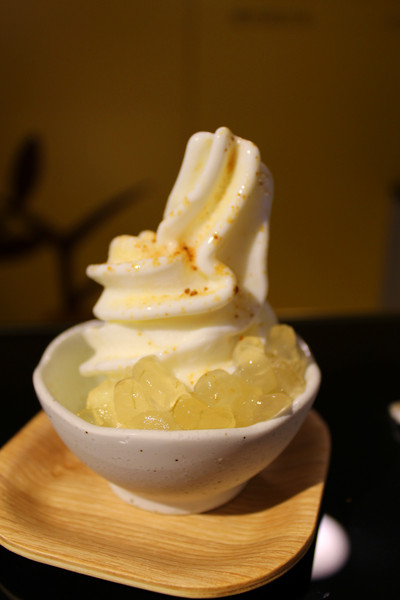 Forest Yogurt 森霖優格：［台南］優格霜淇淋＋蛋糕＝新散步甜食  Forest Yogurt 森霖優格