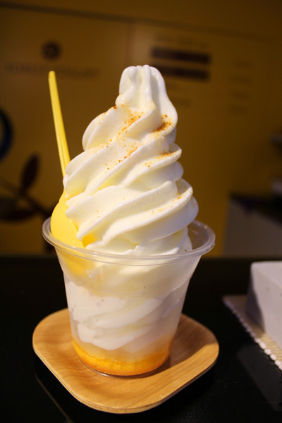 Forest Yogurt 森霖優格：［台南］優格霜淇淋＋蛋糕＝新散步甜食  Forest Yogurt 森霖優格