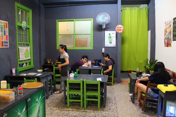 紙上城市(小酒場)：[台南]神農街巷內的美味玉子燒  紙上城市 小酒場