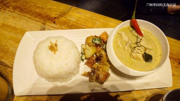 圖圖咖啡館：【桃園中壢】很少見的泰式咖啡館，來中壢不可錯過的好地方-圖圖咖啡館