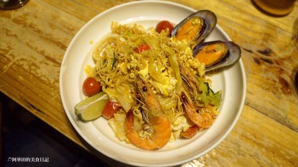 圖圖咖啡館：【桃園中壢】很少見的泰式咖啡館，來中壢不可錯過的好地方-圖圖咖啡館