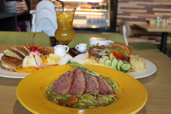 微咖啡V Cafe:【新竹】V Cafe微咖啡‧微幸福/下午茶/早午餐/咖啡/輕食/近遠東巨城