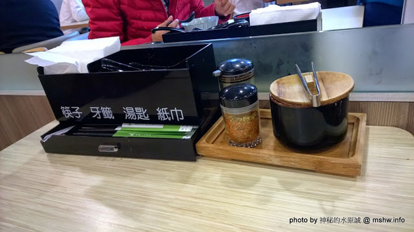 鮮五丼(忠明店):【食記】台中DonMono 鮮五丼丼飯專賣店忠明店@北區大潤發 : 口味表現不俗,價格尚稱實惠!