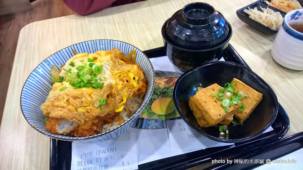 鮮五丼(忠明店):【食記】台中DonMono 鮮五丼丼飯專賣店忠明店@北區大潤發 : 口味表現不俗,價格尚稱實惠!