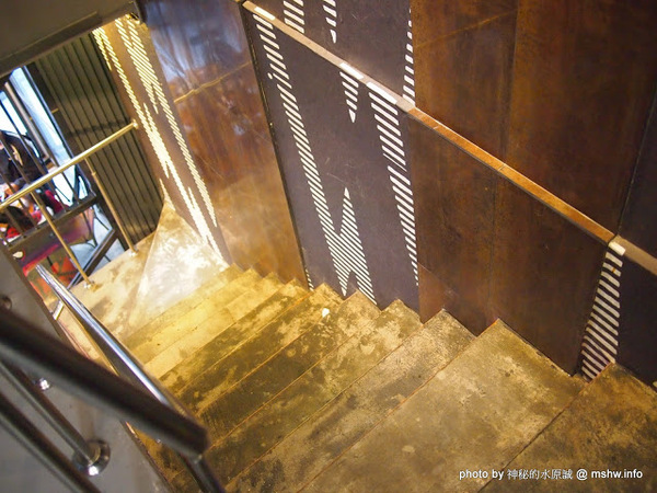 黑匠鉄板起事夜市鐵板牛排專賣店(公益店)：【食記】台中黑匠鉄板起事夜市鐵板牛排專賣店公益店@西區草悟道捷運BRT科博館 : 平凡中見驚喜,吃完意猶未盡的鐵板麵