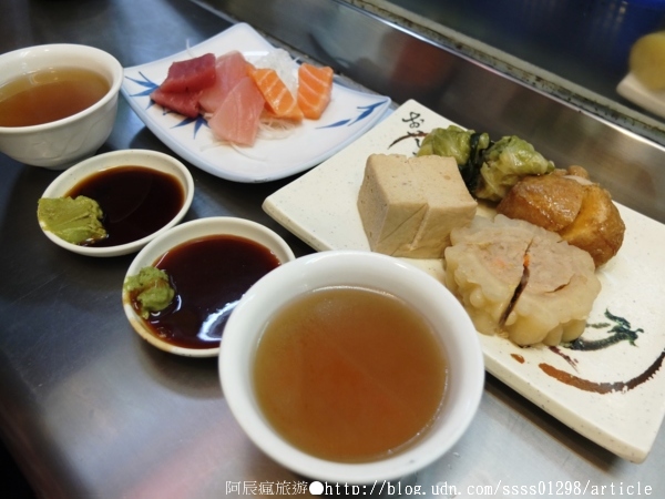 關東煮壽司(屏東夜市第35攤)：【美食特搜。屏東市】關東煮壽司。大嗑一盤鮮美生魚片 百搭的哇沙米沾醬 屏東夜市美食篇