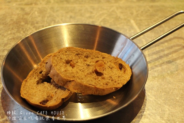 姊紋given CAFE HOUSE:台北,信義『姊紋given CAFE HOUSE』3D立體拉花/包場/捷運市政府站