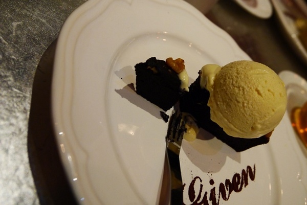 姊紋given CAFE HOUSE:食。北市信義區【捷運市府站】咖啡、美食、調酒、沙發 姊紋 given CAFE HOUSE 在巷弄間等你駐留