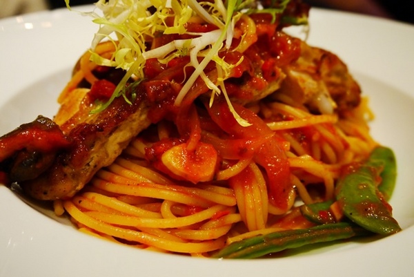 姊紋given CAFE HOUSE:食。北市信義區【捷運市府站】咖啡、美食、調酒、沙發 姊紋 given CAFE HOUSE 在巷弄間等你駐留