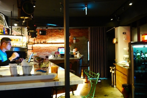 姊紋given CAFE HOUSE:食。北市信義區【捷運市府站】咖啡、美食、調酒、沙發 姊紋 given CAFE HOUSE 在巷弄間等你駐留