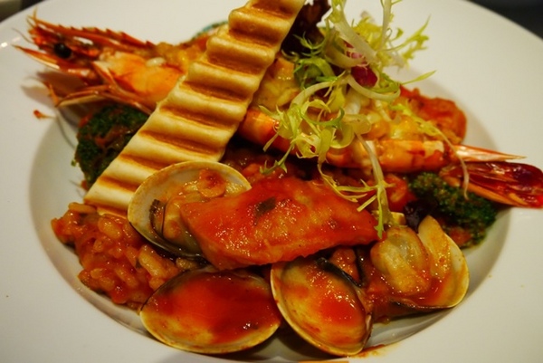 姊紋given CAFE HOUSE:食。北市信義區【捷運市府站】咖啡、美食、調酒、沙發 姊紋 given CAFE HOUSE 在巷弄間等你駐留