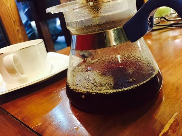 鳳朝手作咖啡館：木柵鳳朝手作咖啡館二訪 終於喝到肖想很久的手沖咖啡!