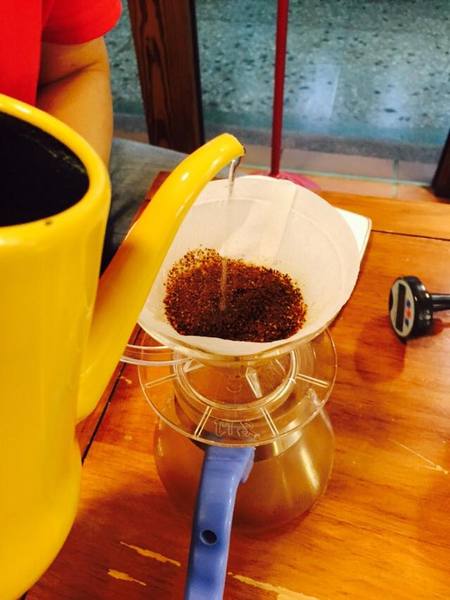 鳳朝手作咖啡館：木柵鳳朝手作咖啡館二訪 終於喝到肖想很久的手沖咖啡!