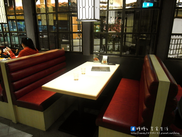 山頭火拉麵:〖台中│美食〗山頭火拉麵 ❤ 來自日本北海道旭川道地拉麵店,湯頭超濃郁!!拉麵款式眾多,還有沾麵及定食可以選擇唷!!