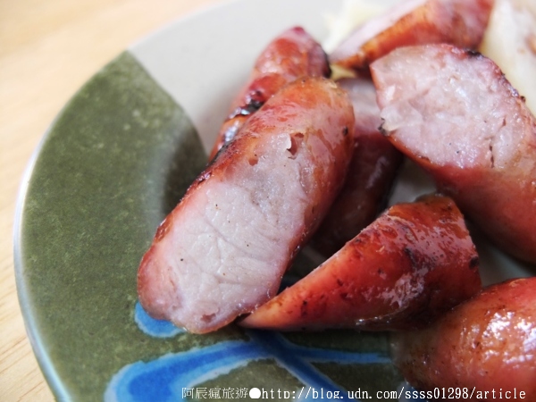 大埔(自製)大腸香腸:【美食特搜。屏東市】大埔(自製)大腸香腸。無店名炭烤香腸攤 內行食客都知道 屏東大埔美食篇