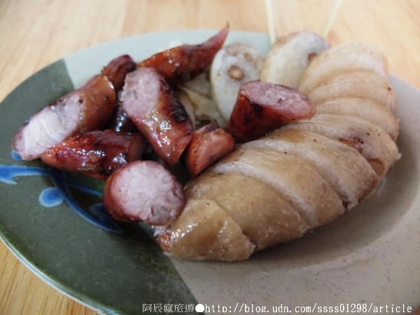 大埔(自製)大腸香腸:【美食特搜。屏東市】大埔(自製)大腸香腸。無店名炭烤香腸攤 內行食客都知道 屏東大埔美食篇