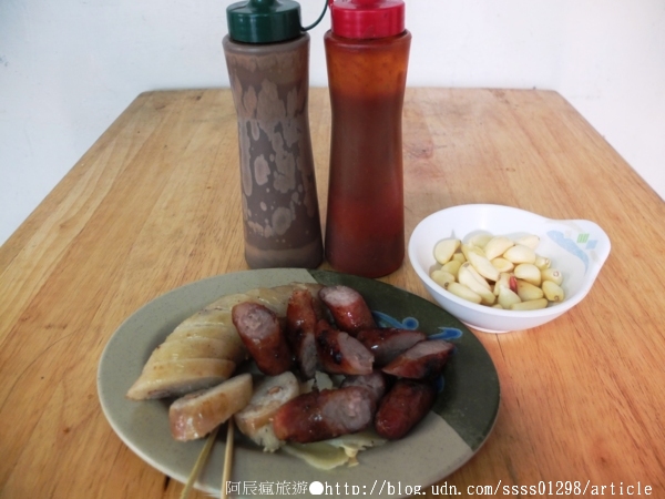 大埔(自製)大腸香腸:【美食特搜。屏東市】大埔(自製)大腸香腸。無店名炭烤香腸攤 內行食客都知道 屏東大埔美食篇