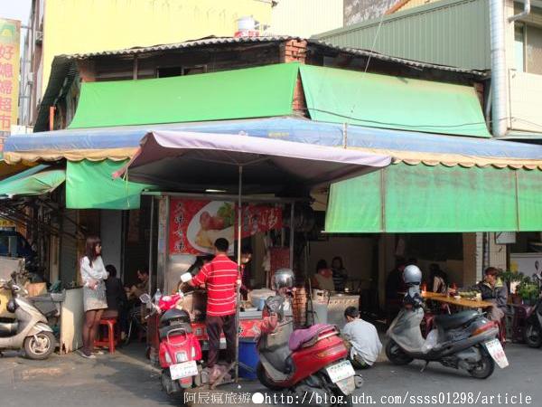 大埔(自製)大腸香腸:【美食特搜。屏東市】大埔(自製)大腸香腸。無店名炭烤香腸攤 內行食客都知道 屏東大埔美食篇