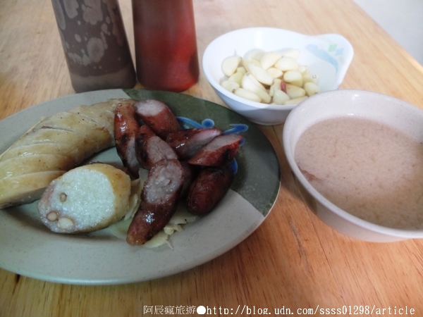 大埔(自製)大腸香腸:【美食特搜。屏東市】大埔(自製)大腸香腸。無店名炭烤香腸攤 內行食客都知道 屏東大埔美食篇