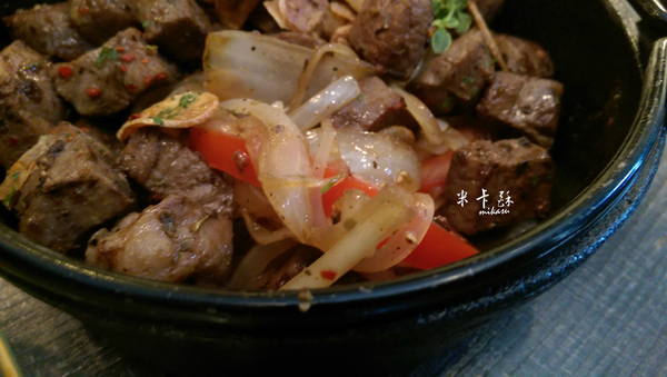 Pushpin 圖釘餐酒：【高雄/食﹡鹽埕】駁二特區美食展．隱身巷弄的小餐館．Pushpin 圖釘餐酒