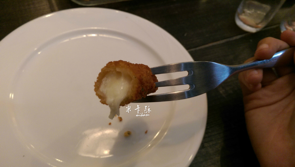 Pushpin 圖釘餐酒：【高雄/食﹡鹽埕】駁二特區美食展．隱身巷弄的小餐館．Pushpin 圖釘餐酒