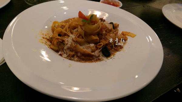 Pushpin 圖釘餐酒：【高雄/食﹡鹽埕】駁二特區美食展．隱身巷弄的小餐館．Pushpin 圖釘餐酒