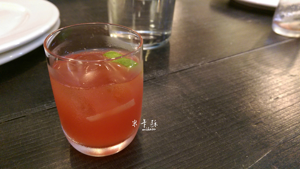 Pushpin 圖釘餐酒：【高雄/食﹡鹽埕】駁二特區美食展．隱身巷弄的小餐館．Pushpin 圖釘餐酒