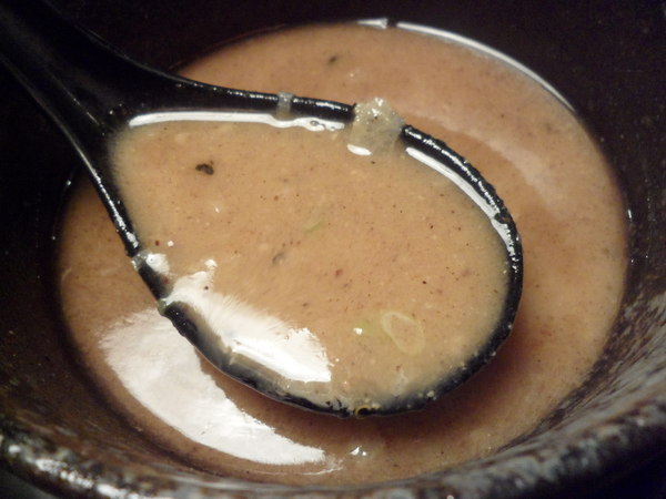 札幌炎神拉麵(台灣店)： 【台北東區．美食 】札幌炎神拉麵 台灣店