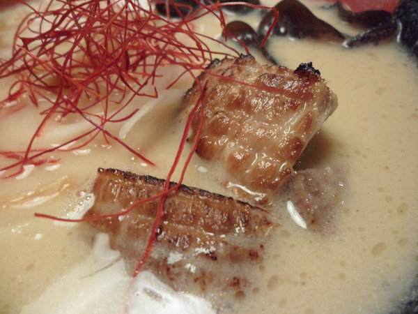 札幌炎神拉麵(台灣店)： 【台北東區．美食 】札幌炎神拉麵 台灣店