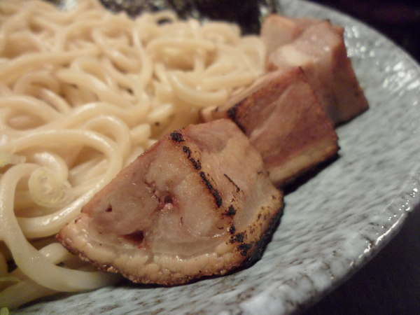 札幌炎神拉麵(台灣店)： 【台北東區．美食 】札幌炎神拉麵 台灣店