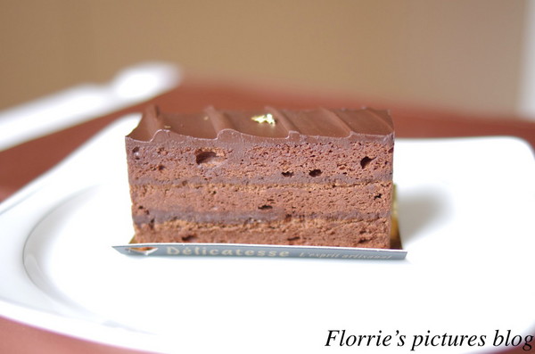 Aposo艾波索幸福甜點：三峽區美食~Aposo艾波索烘焙坊~香濃迷人的黑金磚巧克力蛋糕