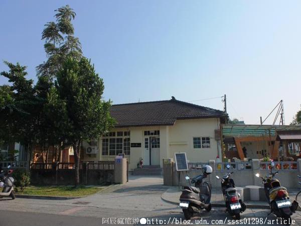 自然綠人文咖啡館:【美食特搜。屏東市】自然綠人文咖啡館。眷村老屋裡的下午茶 由心而綠的那份純粹自然