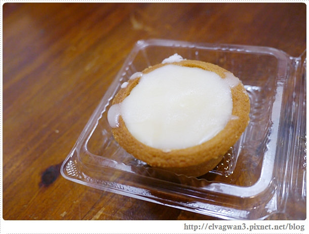 台南-中西區-昭和五五-國華友愛商圈-銅板美食-巷弄美食-麵包甜點-秒殺麵包-限量-預購-金蕉條雞蛋糕-美玉青草茶-15-1-051-1